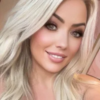 Lola_Lovexxxx's Avatar Pic