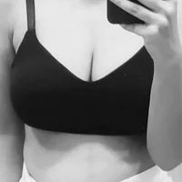 hottestcouple15's Offline Chat Room