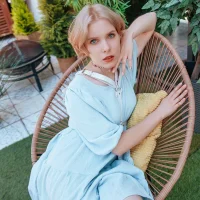 Gambar Profil MELANIE_MARLO