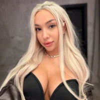 Angel-Barbie's Avatar Pic