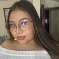 stacy-scott Φωτ, Προφίλ