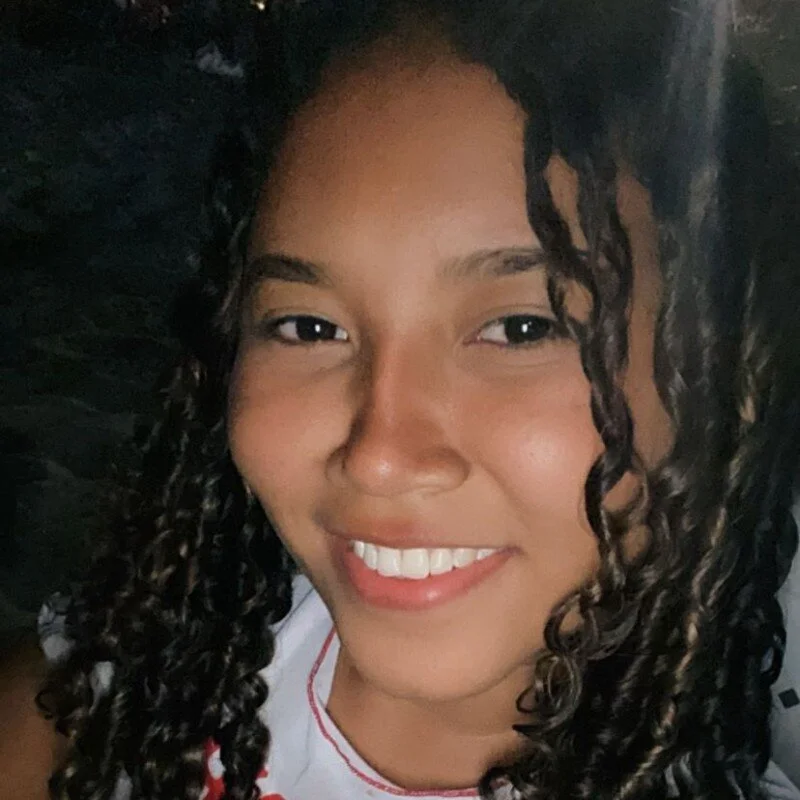postarLux profile photo
