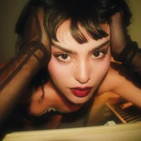 Sara_Fox_'s Profile Pic