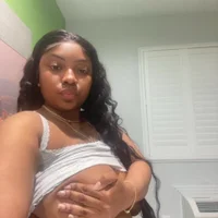 cocochanel7070's Profile Pic