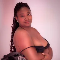 Nickii_Brown's Profile Pic