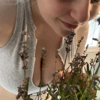 funfetti_cakepop's Profile Pic