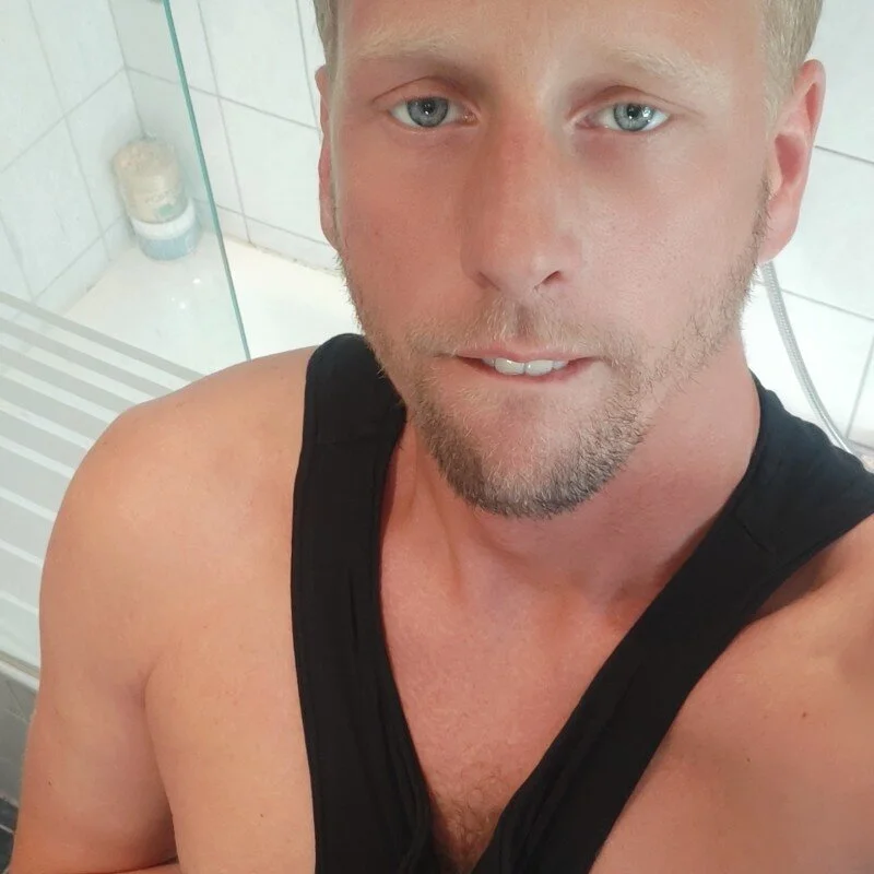 peggingboy87 profile photo