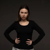 LeglessLoge webcam model