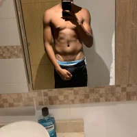 hotking009's Profile Pic