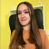 Foto do perfil de EugeniaAston