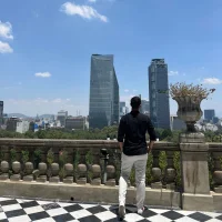 Donnovan_LIZ's Avatar Pic