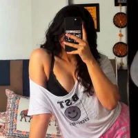 Jasmine9823 Adlı Modelin Avatarı