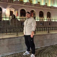 ronny9real's Profile Pic