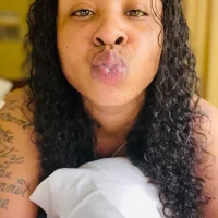 LILREDDLARUE's Profile Pic