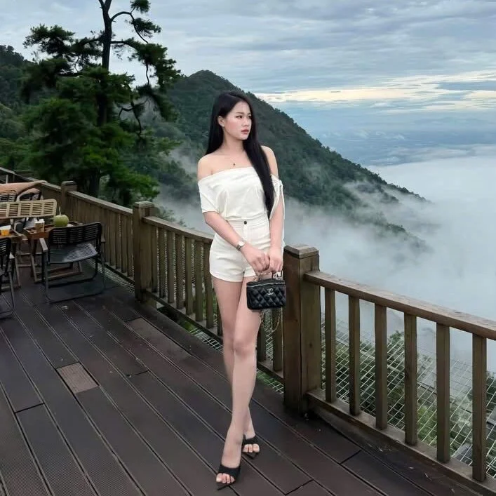 Emy-19 profile photo