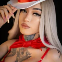 Профилна снимка на Rosie___33