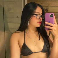 emylovecs's Profile Pic