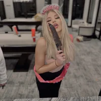 blondebaddie12s profilbillede
