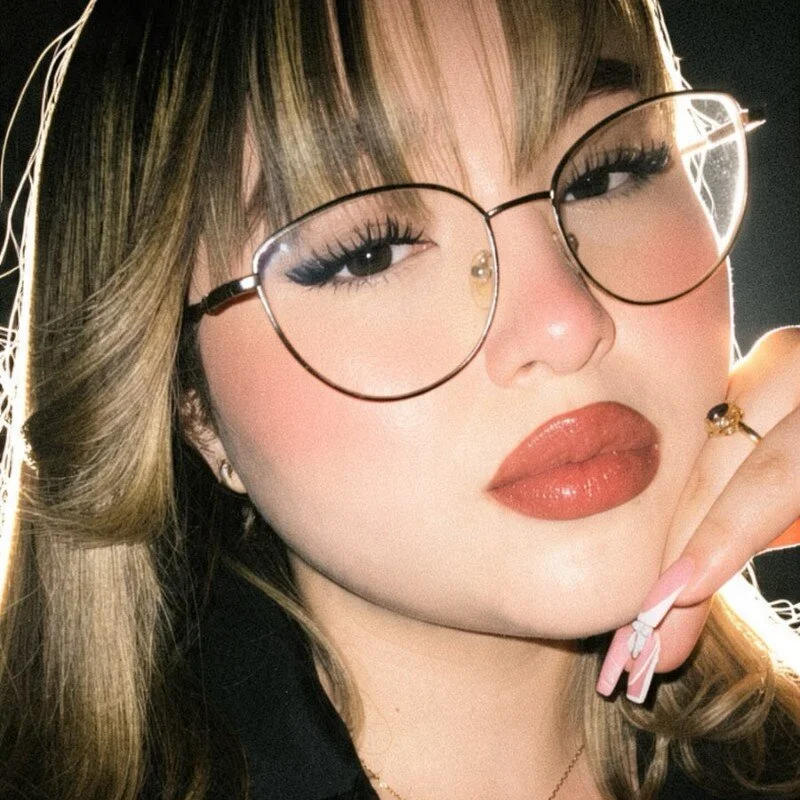 Mia-Laurentt profile photo