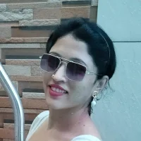 pari2008's Profile Pic