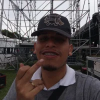 غرفة دردشة FELIPE20318 دون اتصال