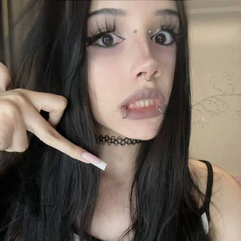 Gloria_Line profile photo