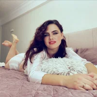 CurlySueXO's Avatar Pic