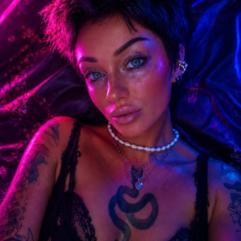 EllieOz profile photo