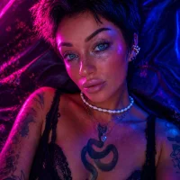 EllieOz