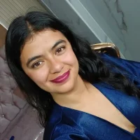 Evangeline_b Φωτ, Προφίλ