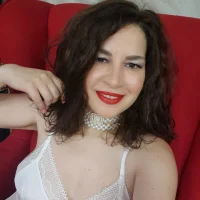 LindaCarinio's Profile Pic