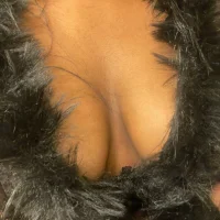 msprettyandpetite's Profile Pic