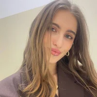 DaisyGrise's Profile Pic