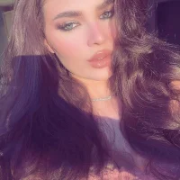 MissMeFoxy model avatar