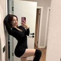 divineauraa, вебкам-модель Stripchat