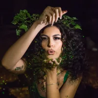 MonicaRodess 的個人資料圖片