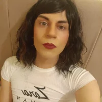 LAURELLL69's Profile Pic