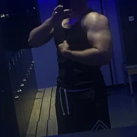 HornyTeenLeon এর প্রোফাইল ছবি