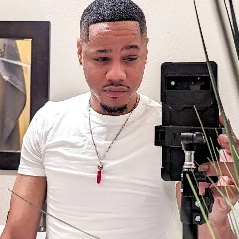 lightskinnsmooth67 profile photo