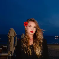 YolondaCrincoli avatar - live cam performer on MySuperHot