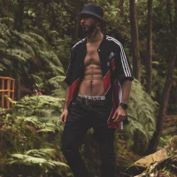 Spartan_king_ Φωτ, Προφίλ