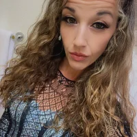 DomeQueenHazel24s profilbillede