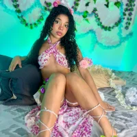 lucie_petite avatar - live cam performer on MySuperHot