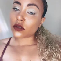 รูปโปรไฟล์ของ RosieMonroe