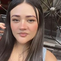Lizz13_'s Profile Pic