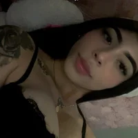 Isa-Bella13's Profile Pic