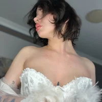 Eva_kissme_'s Profile Pic