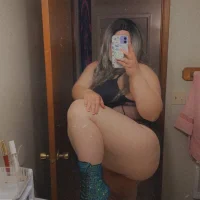 royal_ivory's Profile Pic