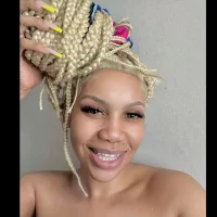 Curvy_Barbiee's Avatar Pic