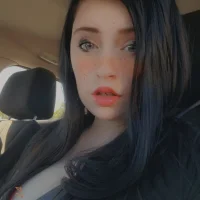 Emambisious01's Profile Pic
